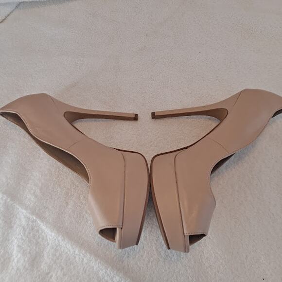 Vince Camuto Platform Stilettos Lainey Size 7 Beige Leather 4.75" Tan Cream - Picture 11 of 14